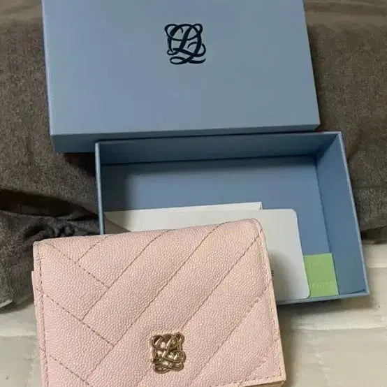 [BUNJANG] Louis Quatorze Limited Edition Pink Wallet / 루이가또즈 한정판 핑크 지갑