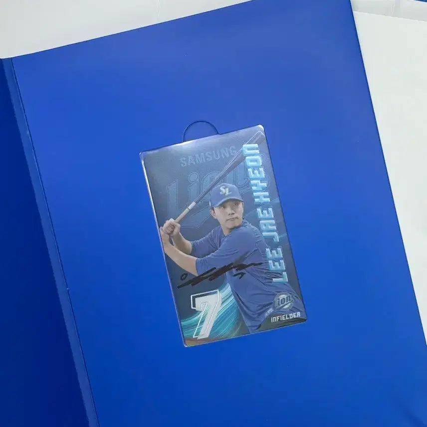 [BUNJANG] Samsung Lions Jaehyun Lee Signed Photocard Holder / 삼성라이온즈 포토카드북 이재현 친필싸인 스페셜 포카 포함