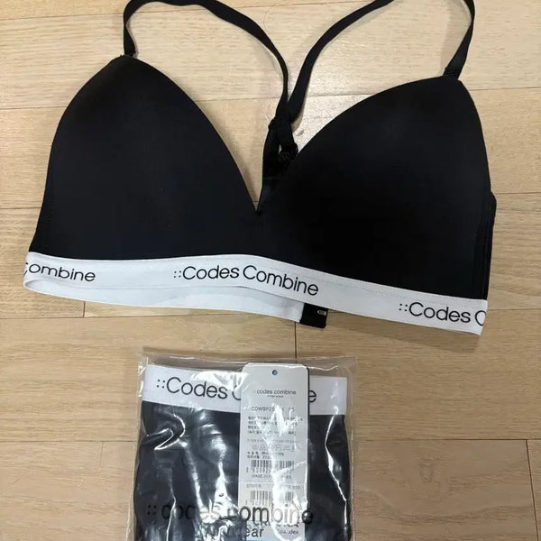 [BUNJANG] Code:z Com:bin Aerocool Triangle Logo Bralette Panty Set / 코데즈컴바인 에어로쿨 트라이앵글 로고 브라렛 팬티세트