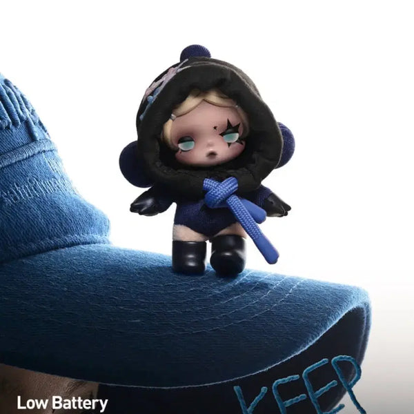 [BUNJANG] Pop Mart Skullpanda Off Mode Series Low Battery Mini Figure / (미개봉정품)팝마트 스컬판다 Off 모드 시리즈 인형 키링- Low Battery