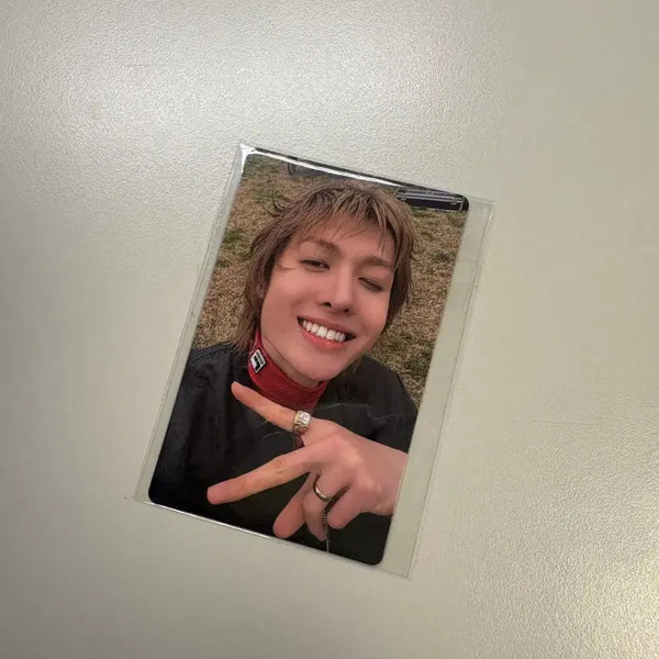 [BUNJANG] Martin Weverse Lucky Draw Photocard (GreenGreen Version) - Sealed / 미개봉) 코르티스 마틴 위버스 럭드 GreenGreen