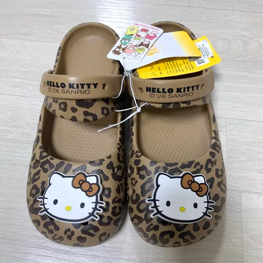 [BUNJANG] Sanrio Hello Kitty Leopard Mary Jane Slippers Sandals / 산리오 헬로키티 레오파드 메리제인 슬리퍼 샌들 250mm