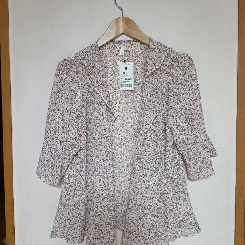 [BUNJANG] SPAO Women's Floral Pattern Wrap Style Blouse / [새상품]스파오 여성 플라워 패턴 랩 스타일 블라우스
