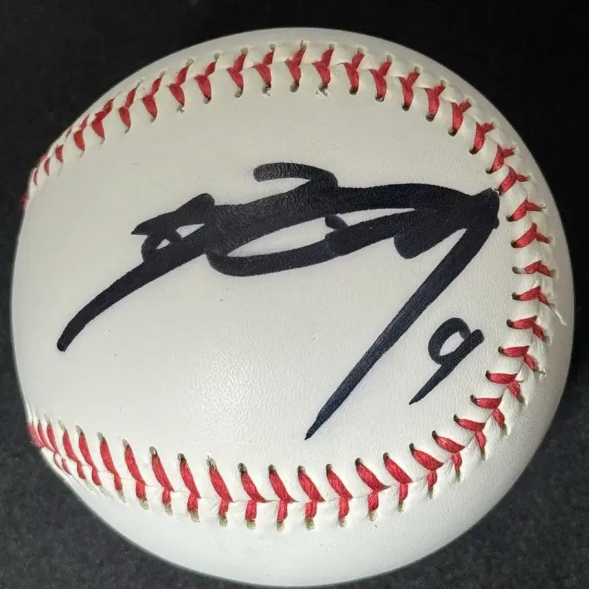[BUNJANG] LG Twins Lee Byung-kyu Autographed Baseball / 엘지 트윈스 이병규 친필 싸인볼