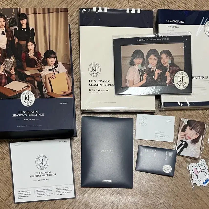 [BUNJANG] LE SSERAFIM 2023 Season's Greetings / 르세라핌 2023 시즌그리팅