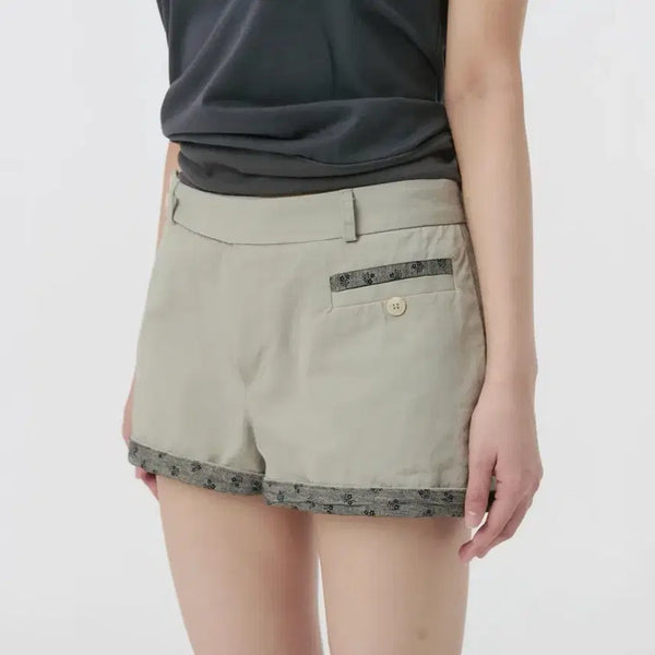 [BUNJANG] OHEHIO Floral Detail Cotton Shorts / 오헤시오 FLORAL DETAIL COTTON SHORTS 반바지