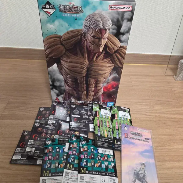 [BUNJANG] Attack on Titan Armor Titan A Prize Figure & Goods Set / 진격의거인 제일복권 갑옷거인 A상 피규어, 아크릴 굿즈