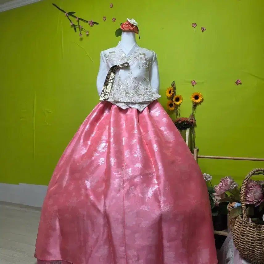 [BUNJANG] Women's Sequin & Embroidery Dangui Hanbok Set / 55  / 66  /  통통66  / 고퀄 / 은박 / 금박 /스팽글 /당의한복 /자수 여성 한복