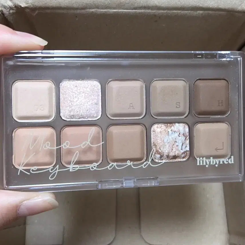 [BUNJANG] LILYBYRED Mood Keyboard Eyeshadow Palette 03 Your Favorite Ash / 릴리바이레드 무드키보드 03#당신의 최애 애쉬 올림