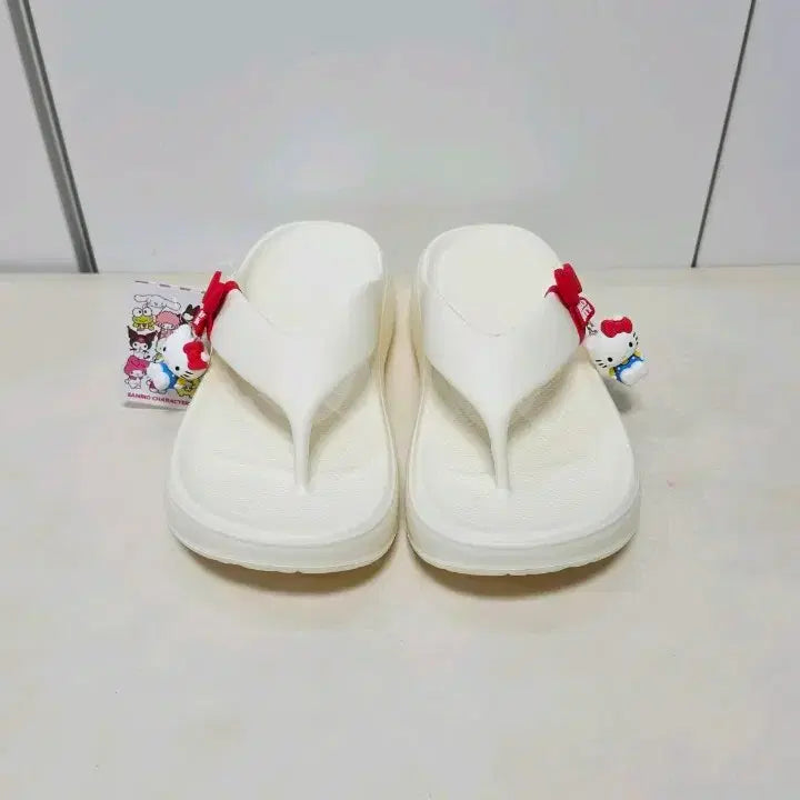 [BUNJANG] Hello Kitty Jjori Sandals / 250 헬로키티 쪼리 슬리퍼 새상품