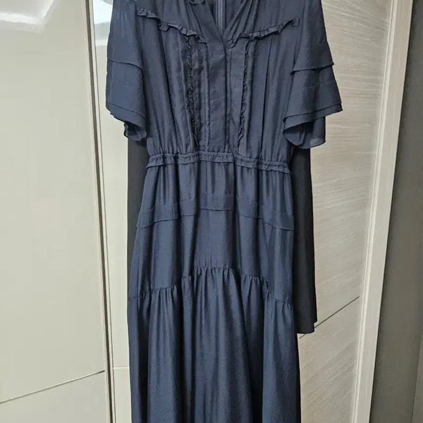 [BUNJANG] SJ.SJ Navy Frill Midi Dress Size 67 / sjsj 네이비색 프릴 원피스 67사이즈