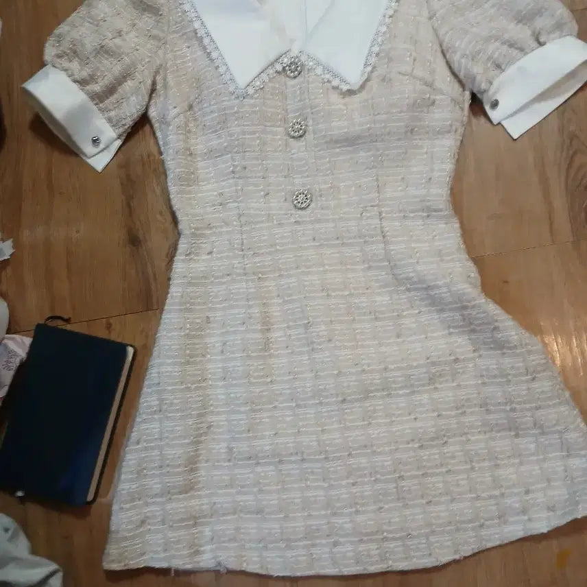 [BUNJANG] Tweed Short Sleeve Mini Dress Beige Size S / 트위드 반팔 원피스 베이지/s사이즈