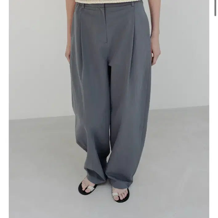 [BUNJANG] MOIA One-Tuck Wide Pants Ash Blue / [S]모이아 원 턱 와이드 팬츠 애쉬블루