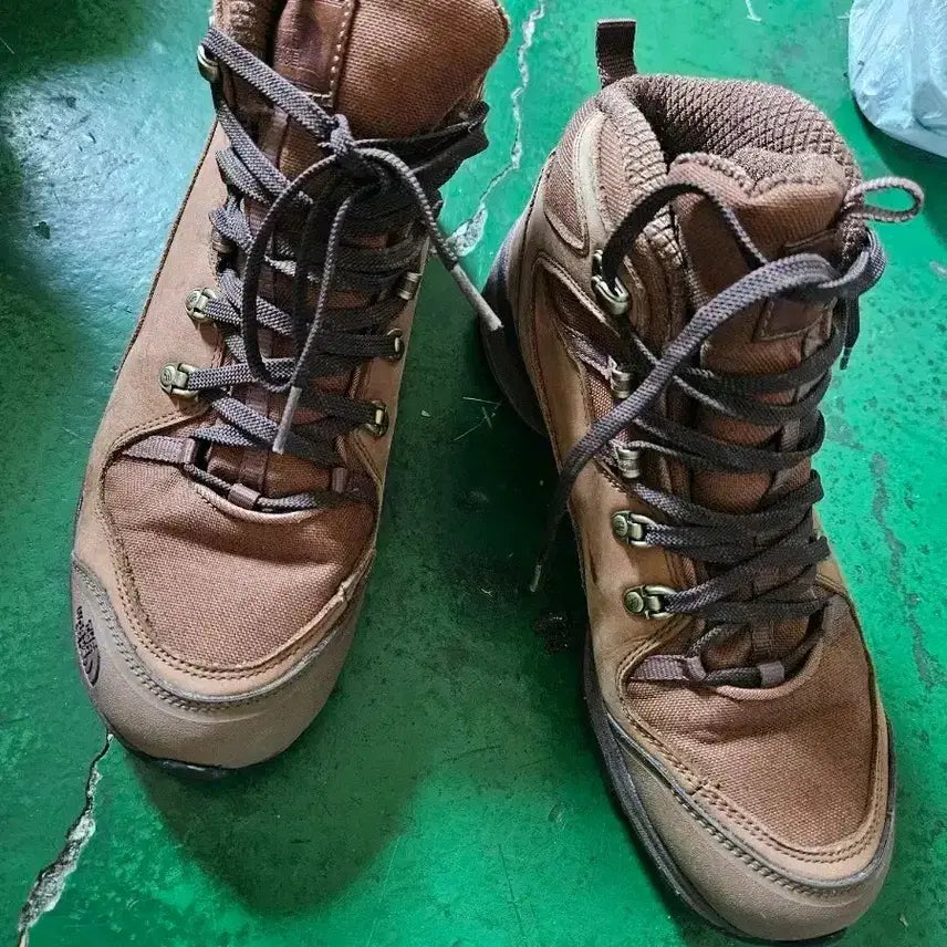 [BUNJANG] The North Face Gore-Tex Hiking Boots Brown 270 / 노스페이스 고어텍스 등산화 브라운 270