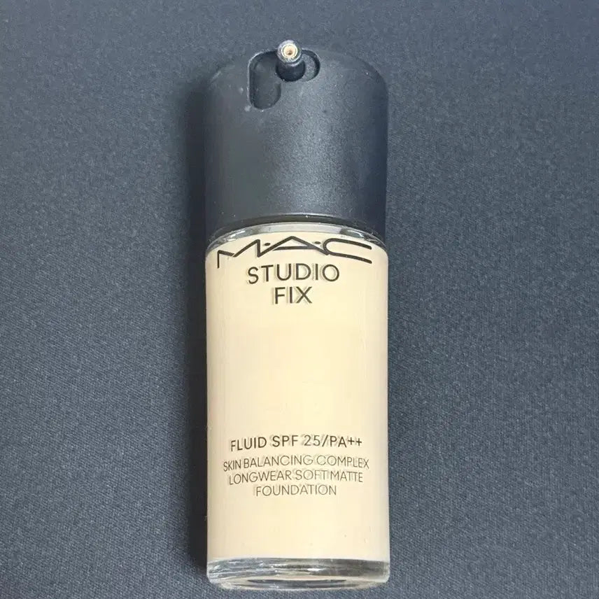 [BUNJANG] MAC Studio Fix Fluid Matte Foundation NW15 / 맥 스튜디오 픽스 플루이드 매트 파운데이션 N11