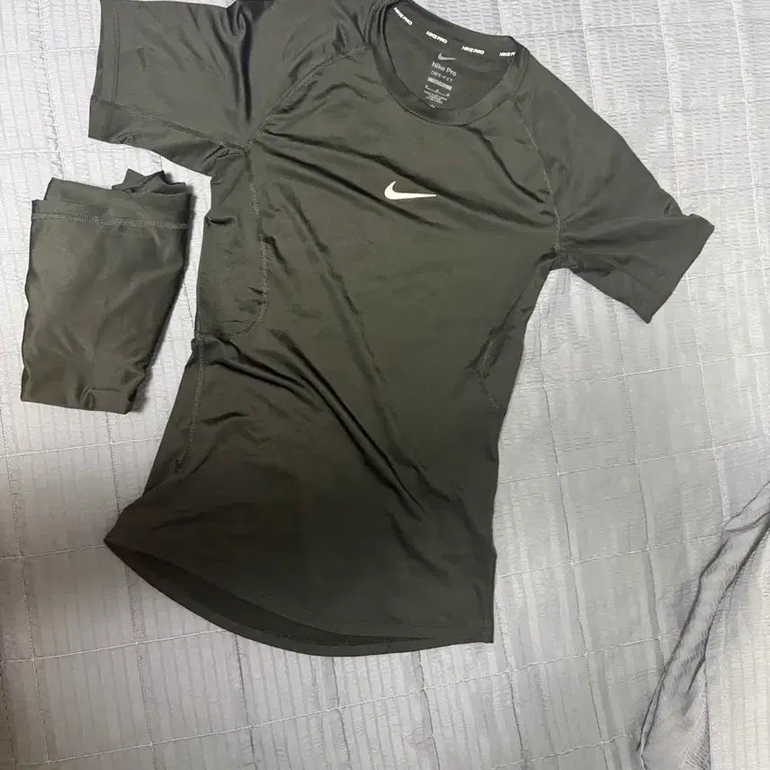 [BUNJANG] Nike Pro Black Men's Size M Trousers / 나이키 프로 컨프레션 기능성 반팔