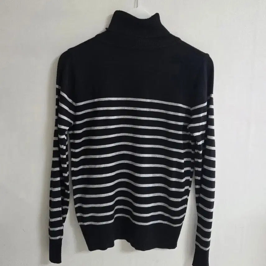 [BUNJANG] Kim Chang Suk Boutique Stripe Turtleneck Knit / 김창숙부띠끄 단가라 폴라니트