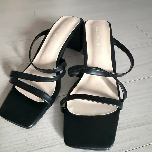 [BUNJANG] Black Strap Sandals (Size 225) / 스트랩 샌들 블랙225