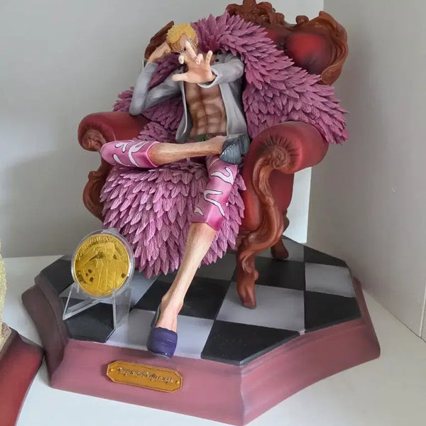 [BUNJANG] One Piece Doflamingo Seated Figure / 모펠 도플라밍고 좌상