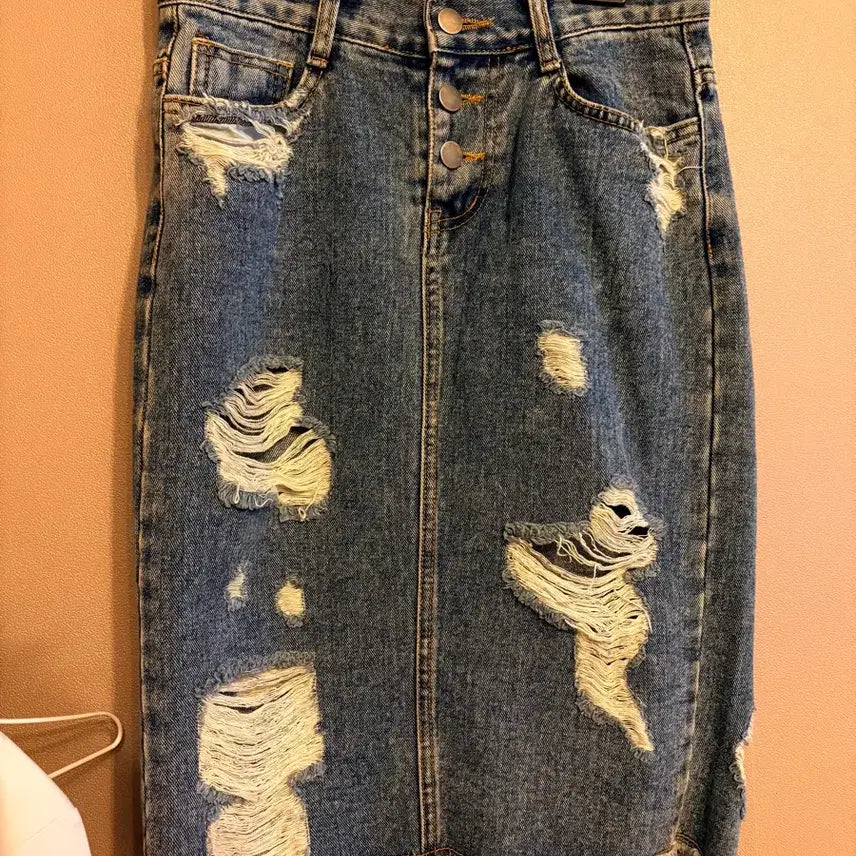 [BUNJANG] Distressed Denim Midi Skirt / 디스트로이드 스커트 찢청 치마 청치마
