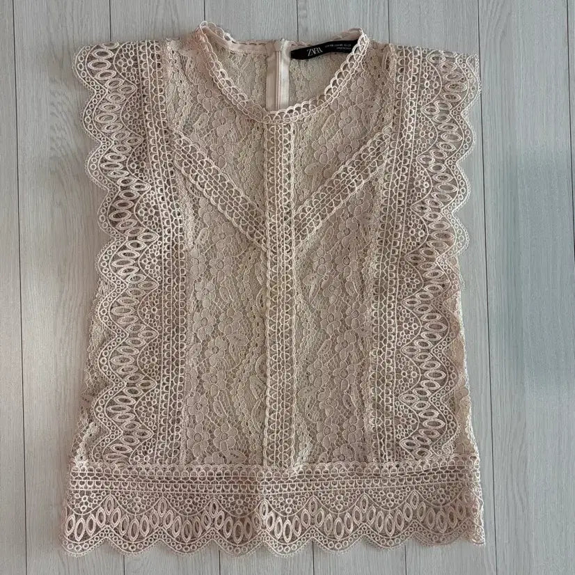[BUNJANG] Zara Lace Sleeveless Blouse Beige / ZARA 레이스 블라우스 베이지