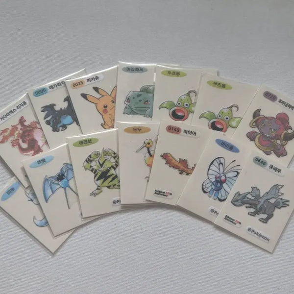 [BUNJANG] Pokemon 30th Anniversary Artwork Bundle Set of Stickers: Charizard, Moltres, Kyurem, Pikachu, Bulbasaur / 일괄 포켓몬 띠부씰 30주년 아트워크 리자몽 파이어 큐레무 피카츄 이상해씨