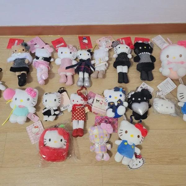 [BUNJANG] Sanrio Hello Kitty Long Leg Doll Keyring / 산리오 헬로키티 롱다리인형 인형 키링