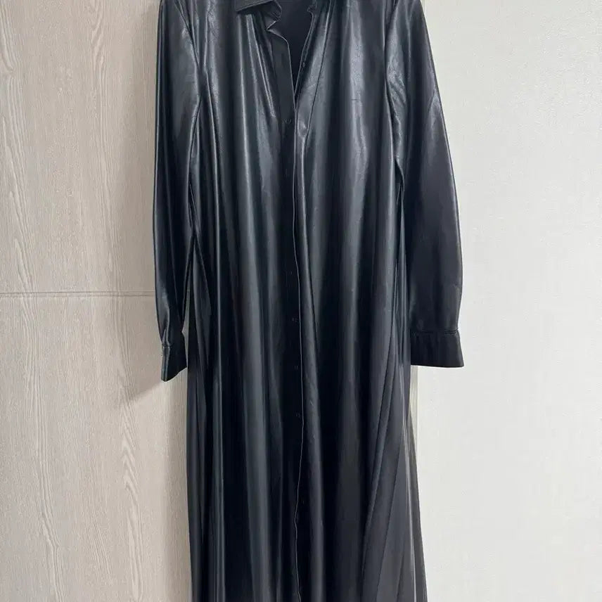 [BUNJANG] ZARA Black Leather Pleated Dress - Size L / ZARA 블랙 레더 플리츠 원피스 L