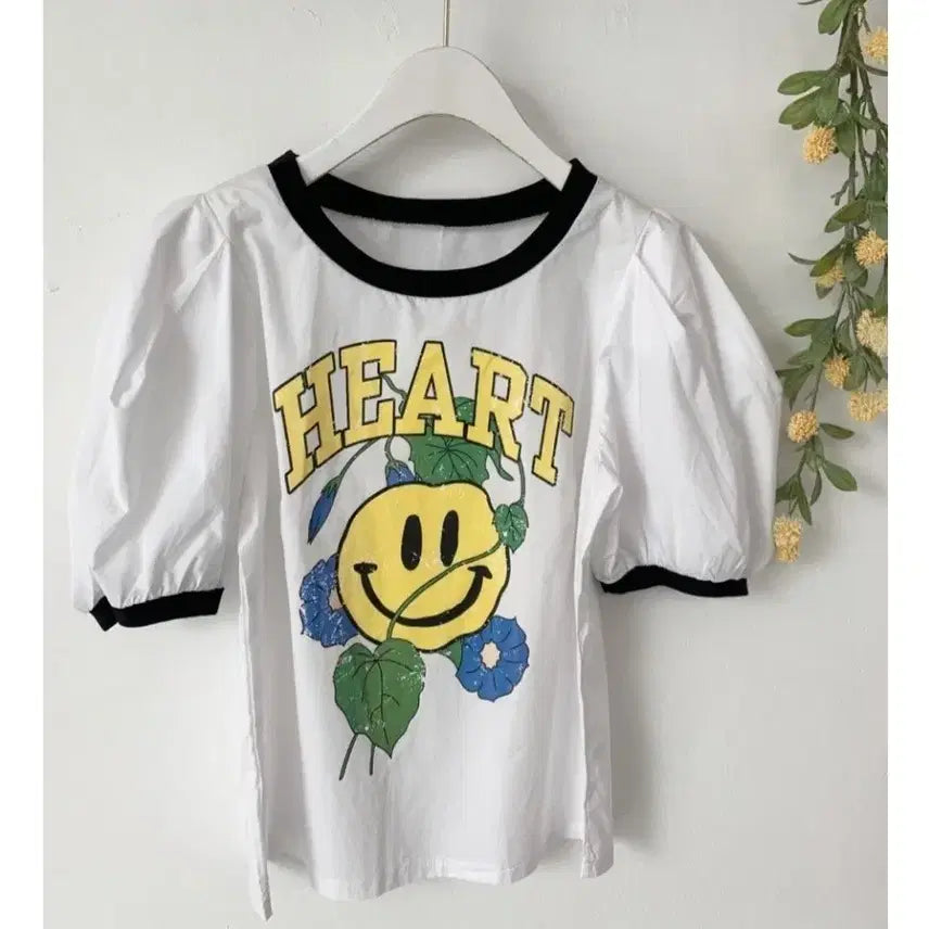 [BUNJANG] Smiley Face Colorblock Puff Blouse / 스마일 배색 퍼프 블라우스