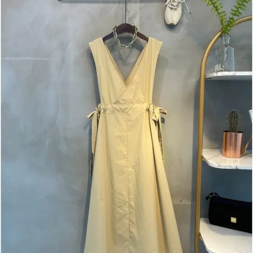 [BUNJANG] Beige Bustier Long Dress / 베이지 뷔스티에 롱원피스