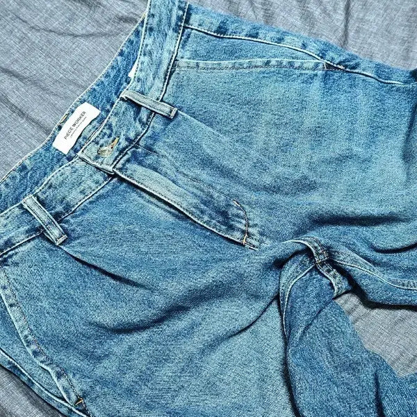 [BUNJANG] PieceWorker One-Tuck Trousers Denim Pants - Dark Wash L / 피스워커 원턱 트라우저 데님 팬츠 진청 L