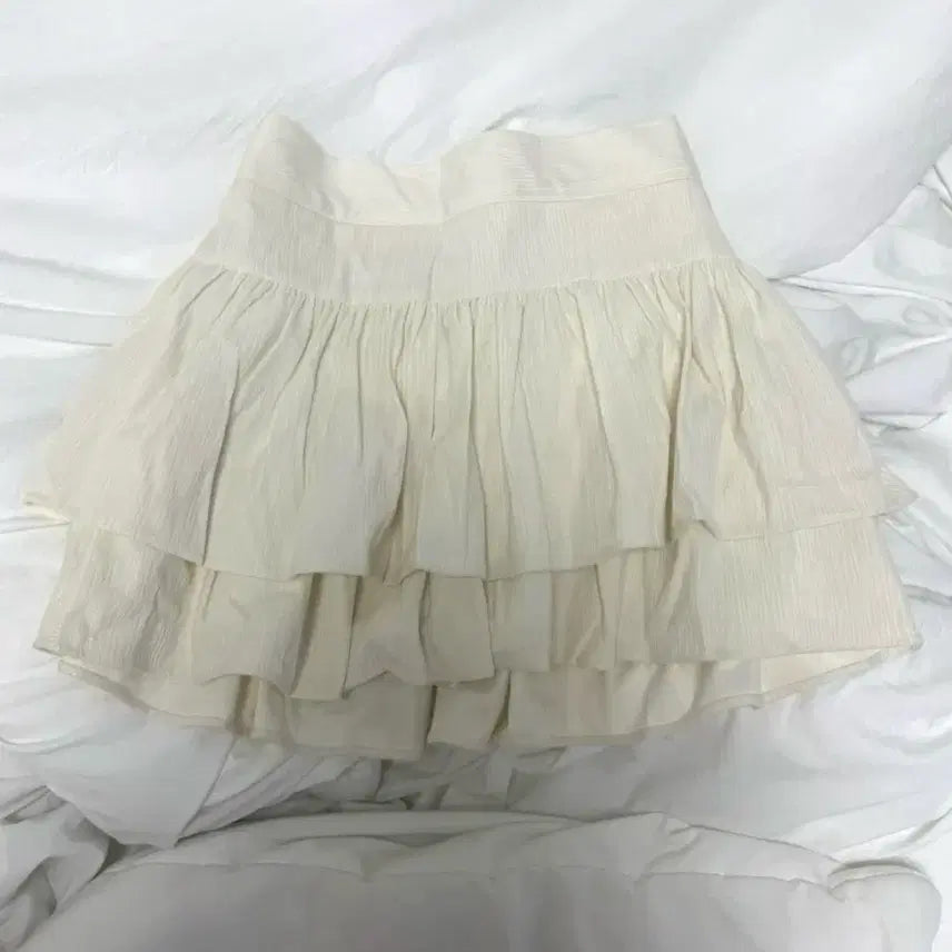 [BUNJANG] Ivory Tiered Mini Skirt / 아이보리 캉캉 미니 스커트