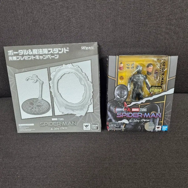 [BUNJANG] S.H.Figuarts Spider-Man Black & Gold Suit (First Edition) with Portal & Magic Circle Stand Set / SHF 스파이더맨 블랙앤골드슈트 초회판 & 스탠드 세트