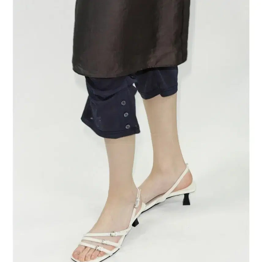 [BUNJANG] DELIA Slick Sandals White 240 / (새상품풀박)기호 DELIA 슬릭 샌들 화이트 240