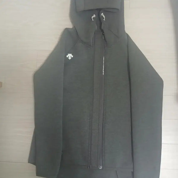 [BUNJANG] Descente Athletic Training Hooded Zip-Up / 데상트 애슬레틱 트레이닝 후드집업