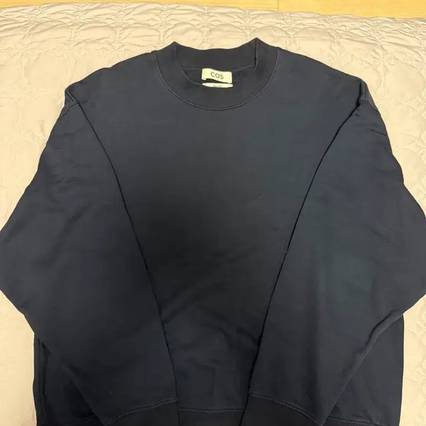 [BUNJANG] COS Navy Basic Sweatshirt / 코스 맨투맨