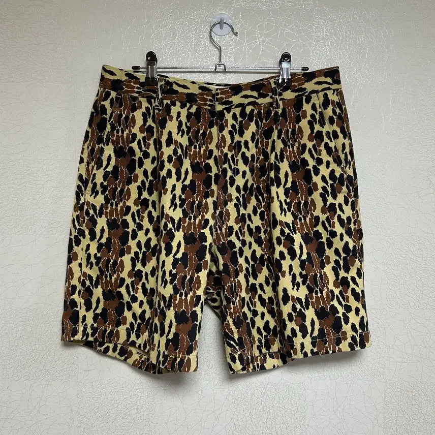 [BUNJANG] Wackomaria Dickies One-Tuck Leopard Shorts / [M] 와코마리아 디키즈 원턱 레오파드 쇼츠