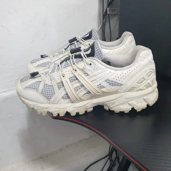 [BUNJANG] Asics Gel-Kayano 17 White Sneakers / 아식스 젤카야노 17 흰색 운동화 240