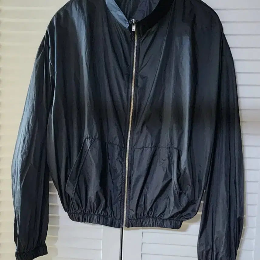 [BUNJANG] Black Windbreaker Jacket / 블랙 바람막이 자켓