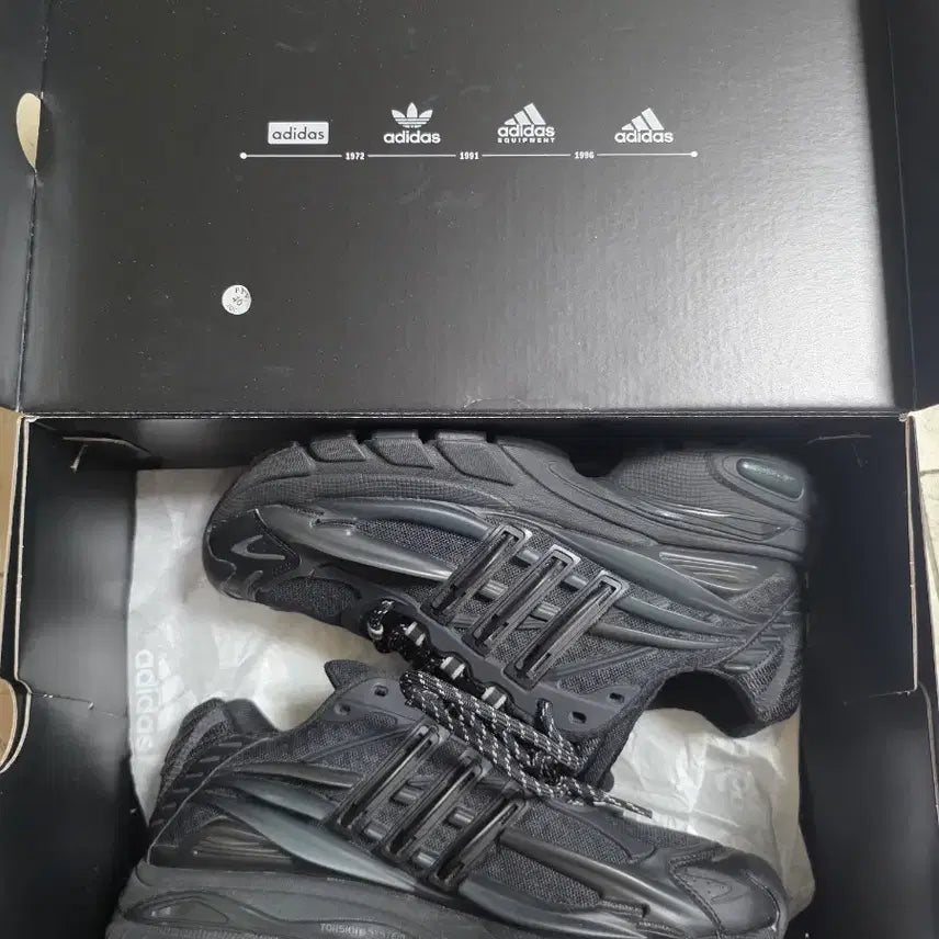 [BUNJANG] Adidas Pharrell Williams Adistar Jellfish Triple Black / [265] 아디다스 퍼렐 윌리엄스 아디스타 젤리피쉬 트리플 블랙
