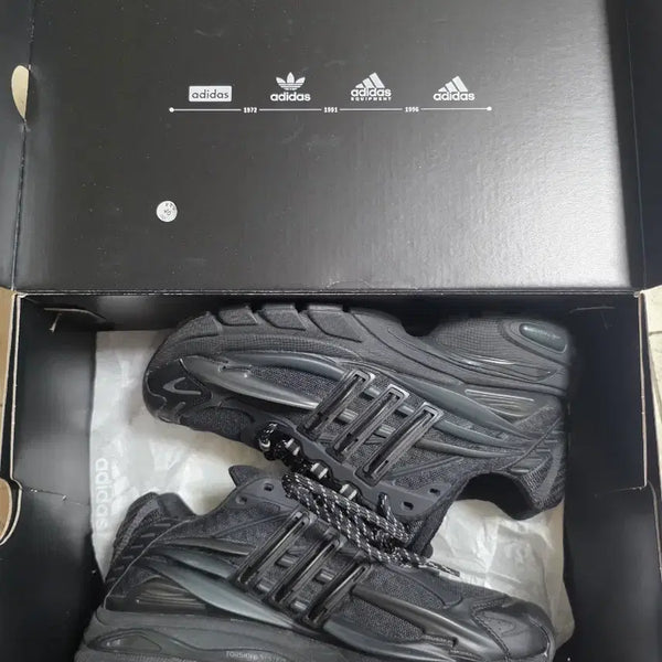 [BUNJANG] Adidas Pharrell Williams Adistar Jellfish Triple Black / [265] 아디다스 퍼렐 윌리엄스 아디스타 젤리피쉬 트리플 블랙