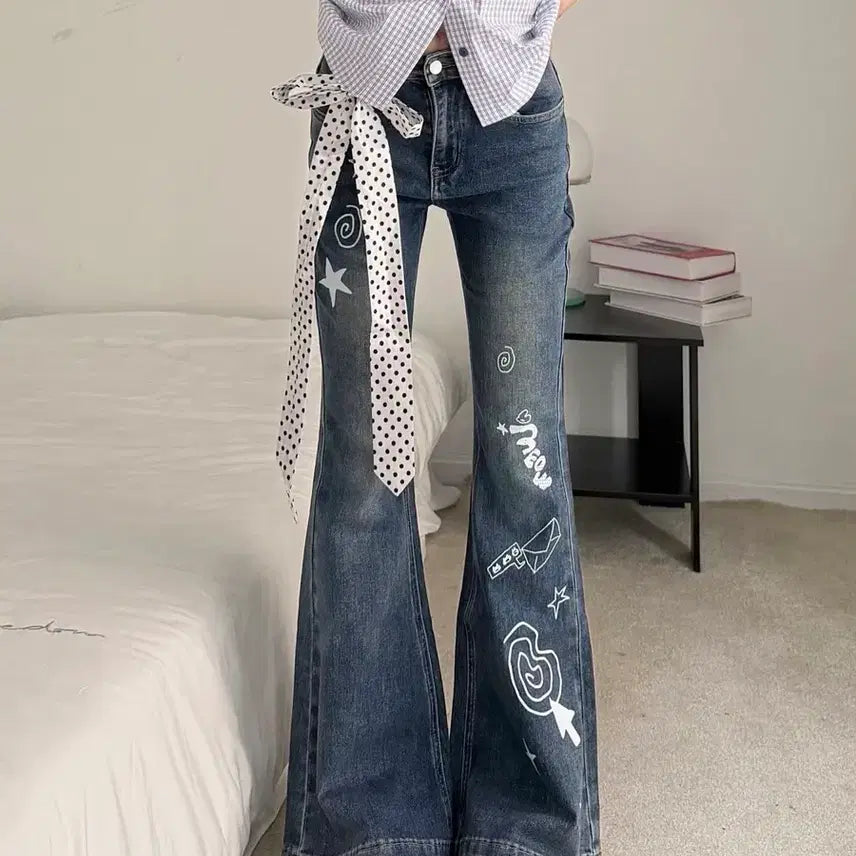 [BUNJANG] Graffiti Star Street Bootcut Jeans / 그래피티 스타 스트릿 부츠컷 청바지