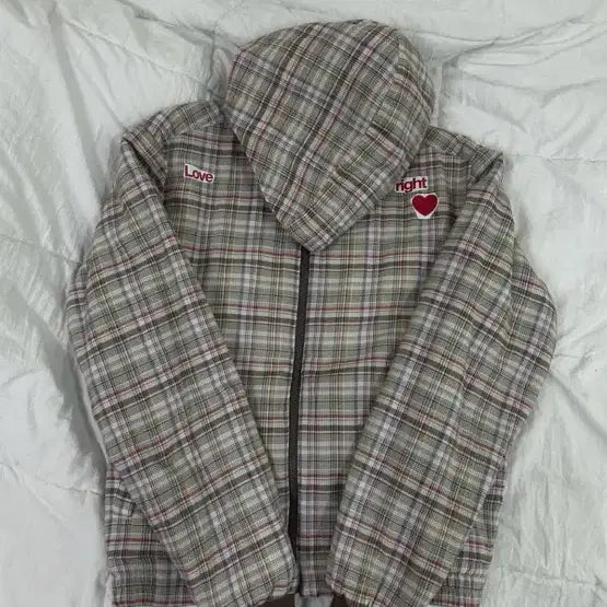 [BUNJANG] TheMuseumVisitor Check Love Puffed Jacket (Brown, S) / 더뮤지엄비지터 체크 러브퍼프드 자켓 (브라운-S)