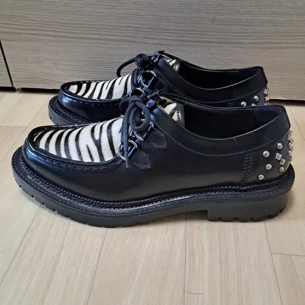 [BUNJANG] Zara Zebra Studded Loafers / 자라(Zara) 지브라 패턴 스터드 로퍼. 사이즈 275