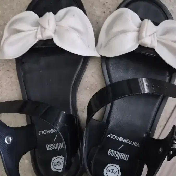 [BUNJANG] Melissa Ribbon Detail Sandals / 멜리사 샌들 (us7, 235-240)
