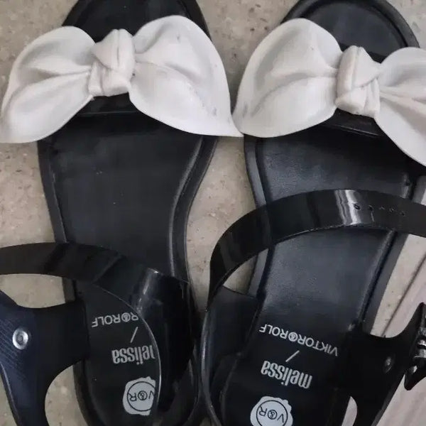 [BUNJANG] Melissa Ribbon Detail Sandals / 멜리사 샌들 (us7, 235-240)