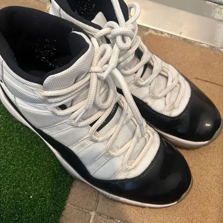 [BUNJANG] Nike Air Jordan 11 Retro Concord (2018) Size 290 / 에어조던11 레트로 콩코드2018 290