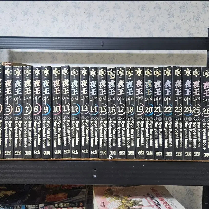 [BUNJANG] Yawang Complete Set (Volumes 1-29) / 야왕 29완 팝니다