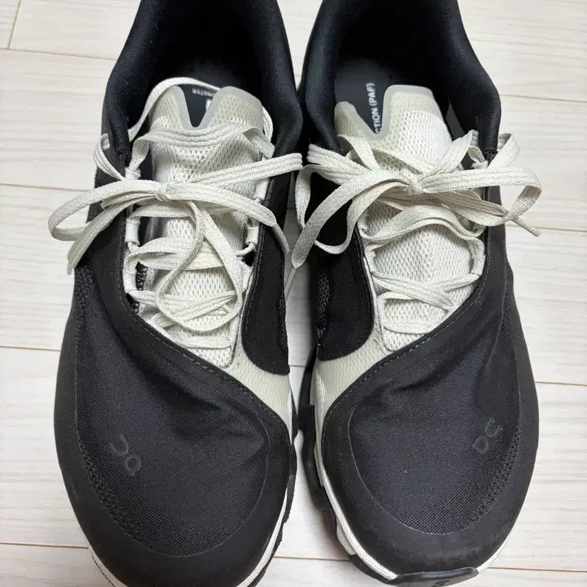 [BUNJANG] On Cloudmonster Hyper Black Shoes / 파프 온 클라우드몬스터 하이퍼 블랙