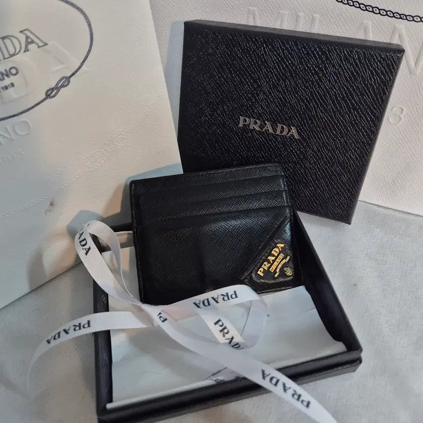 [BUNJANG] Prada Saffiano Leather Gold Logo Card Holder / [프라다] 사피아노 금장 로고 카드지갑